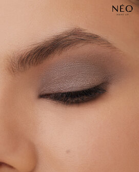 Intense Serum Comfort Loose Eyeshadow 06